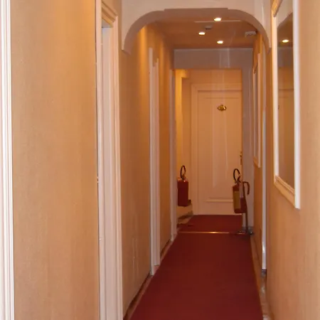 Palazzo Dei Cardinali Отель