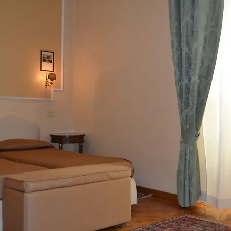 Palazzo Dei Cardinali 3*