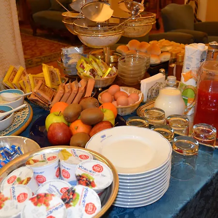 Palazzo Dei Cardinali Рим