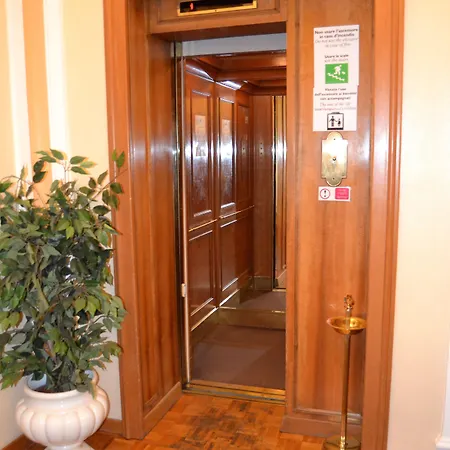 Palazzo Dei Cardinali Отель 3*