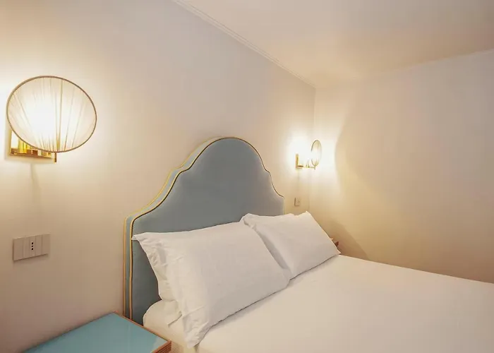 Palazzo Dei Cardinali 3*