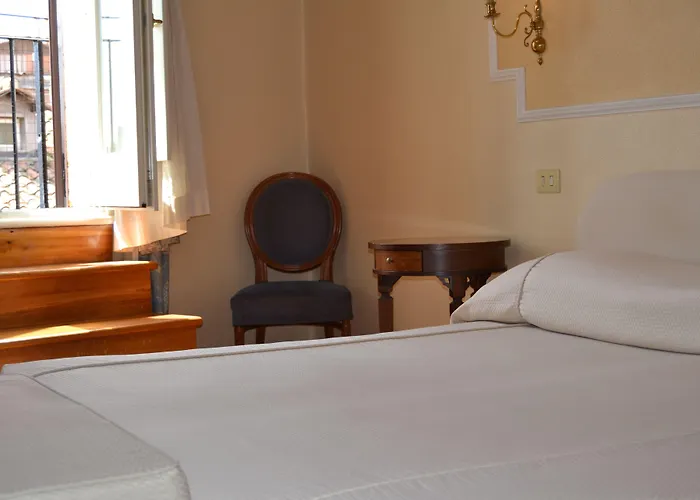 Palazzo Dei Cardinali מלון