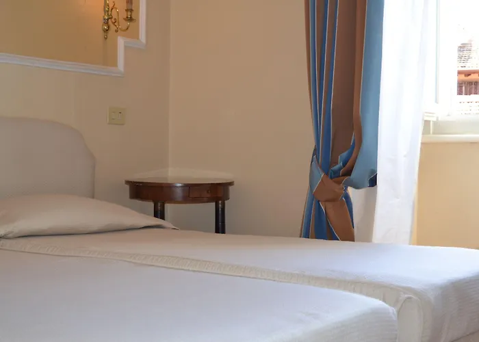 Palazzo Dei Cardinali 3* רומא