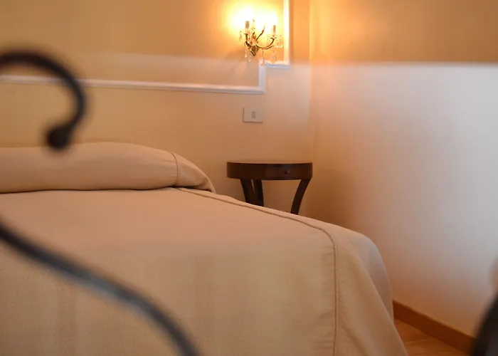 Palazzo Dei Cardinali מלון 3*