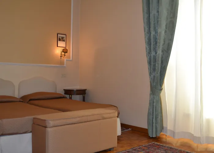 Palazzo Dei Cardinali 3*