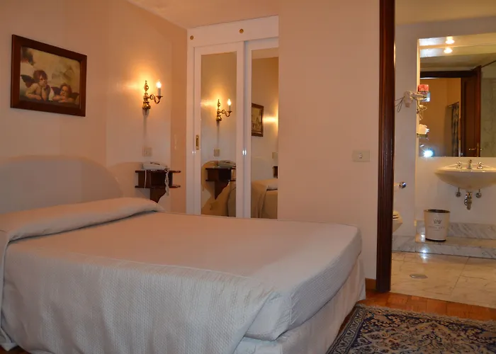 Palazzo Dei Cardinali 3* רומא