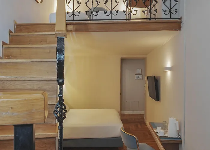 Palazzo Dei Cardinali מלון